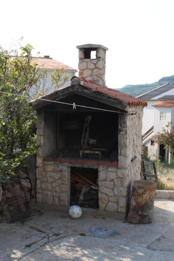 Triple Room Metajna 4120F Exterior foto